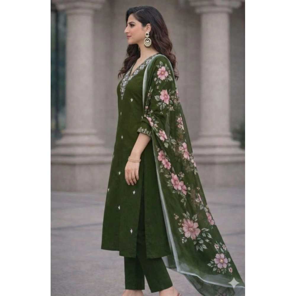 PID-65969-Women-s-Chanderi-Silk-Ethnic-Motif-V-Neck-Three-Quarter-Sleeve-Kurti-With-Pant-Dupatta-Se-1000x1000-1.webp