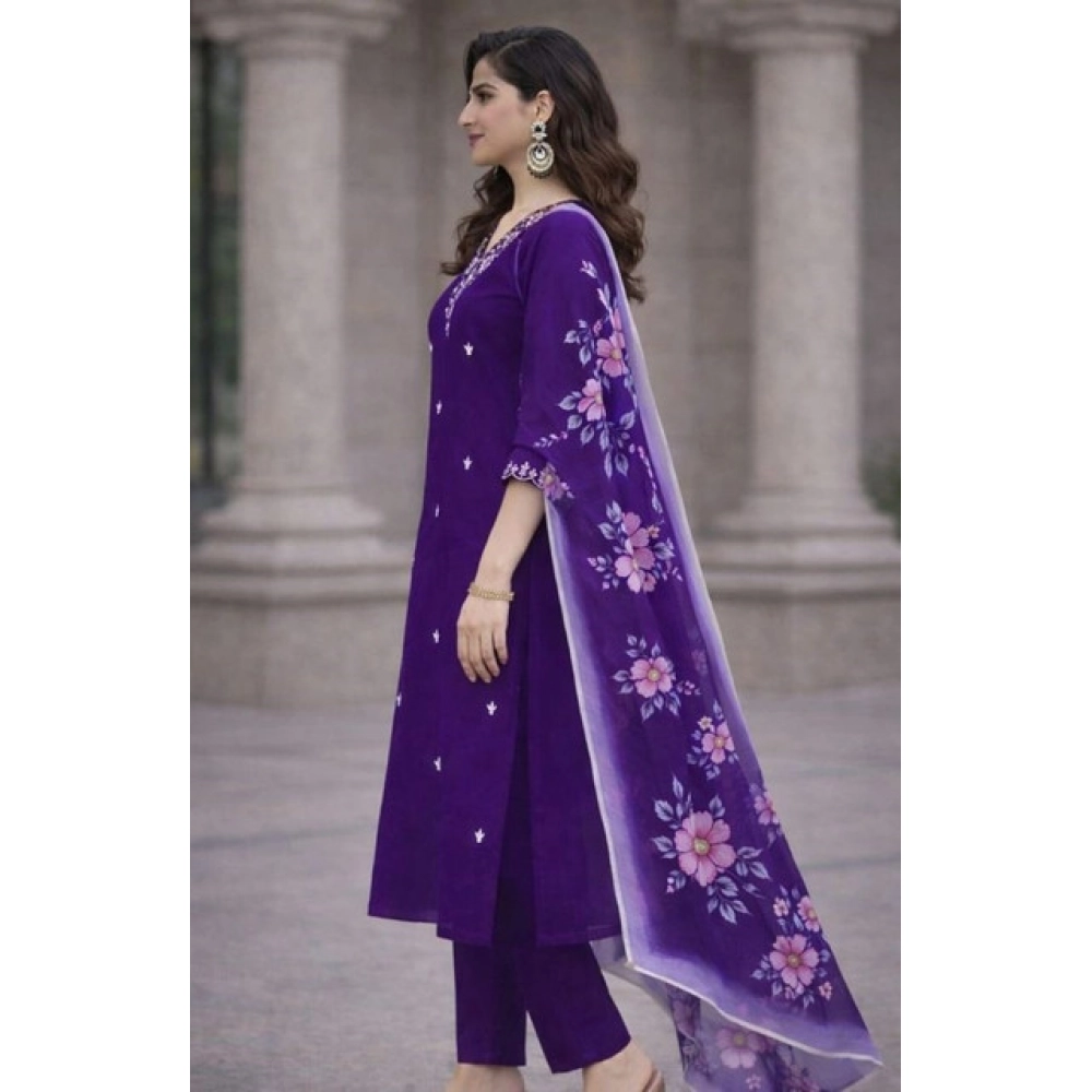 PID-65971-Women-s-Chanderi-Silk-Ethnic-Motif-V-Neck-Three-Quarter-Sleeve-Kurti-With-Pant-Dupatta-Se-1000x1000-1.webp