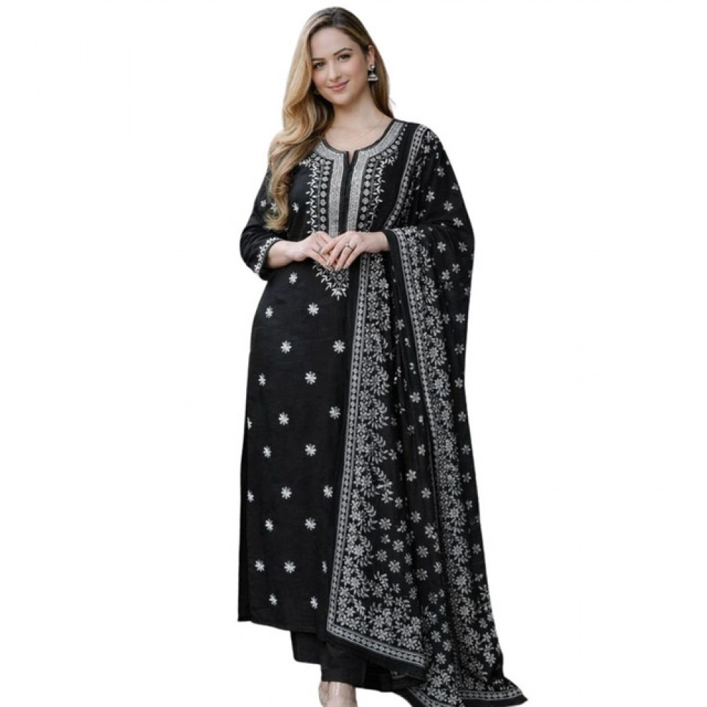 PID-65973-Women-s-Chanderi-Silk-Ethnic-Motif-Notch-Three-Quarter-Sleeve-Kurti-With-Pant-Dupatta-Set-1000x1000-1.webp