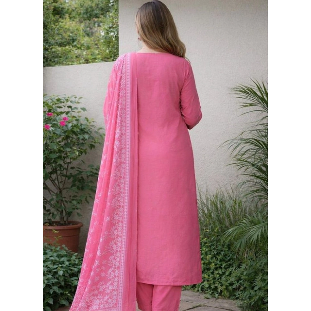 PID-65976-Women-s-Chanderi-Silk-Ethnic-Motif-Notch-Three-Quarter-Sleeve-Kurti-With-Pant-Dupatta-Set-1000x1000-1.webp